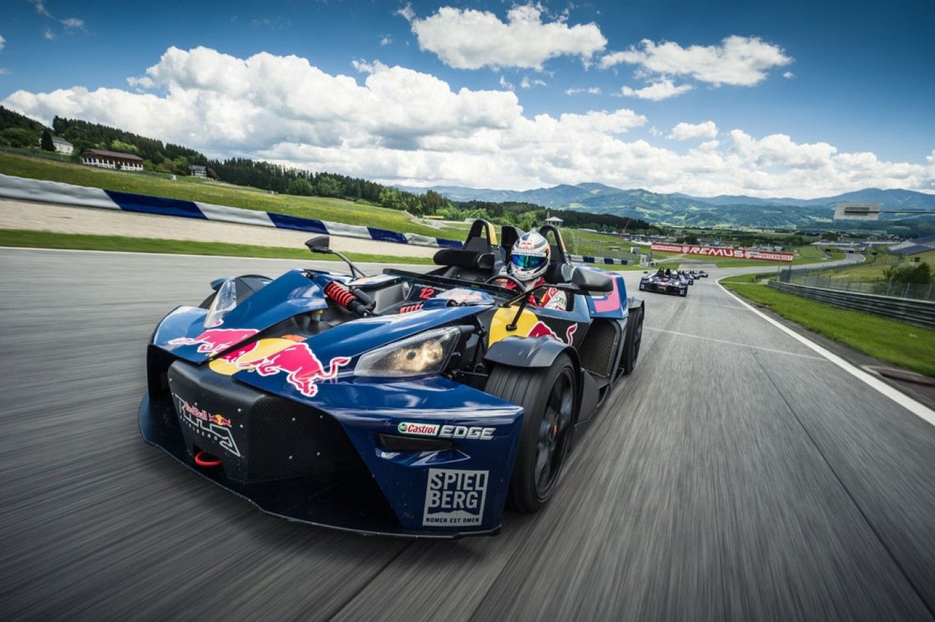 KTM X-Bow auf der Rennstrecke.